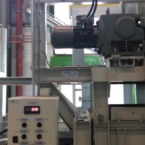 10147_thyssen_pokusna-pec_2015